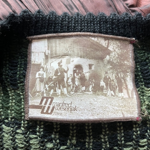 Vintage Austrian Cardigan - Picture 3 of 4